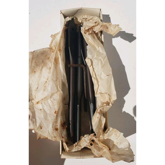 Vintage DeWalt R.H Boring Bit Set No. 3570 W/adapter 3/8,1/2,5/8,3/4,7/8,1”. - Picture 9 of 10